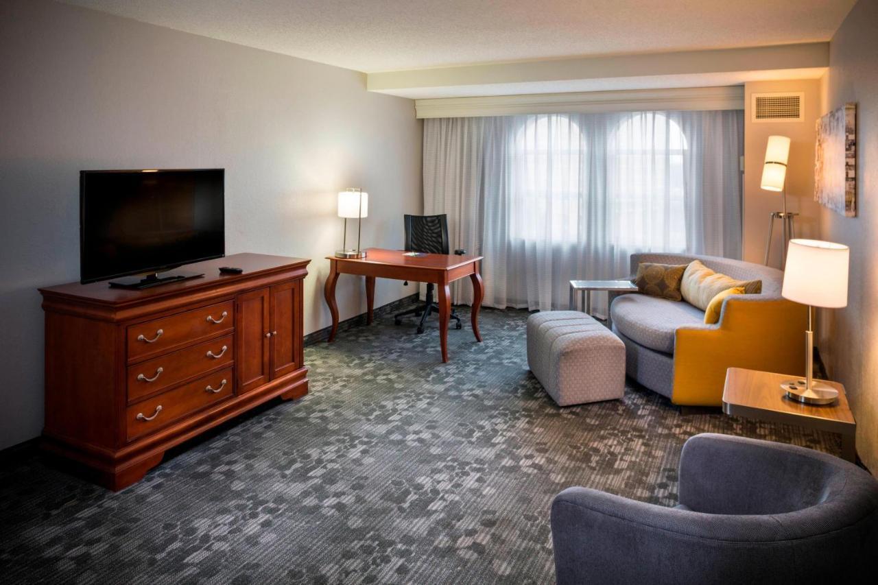 Hotel Courtyard By Marriott Norfolk Downtown Exteriér fotografie